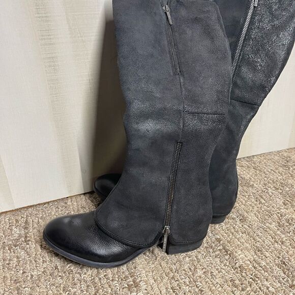 Donald J Pliner Devi Leather Almond Toe Knee High Fashion Boots NWOT, size 6 - Picture 7 of 16